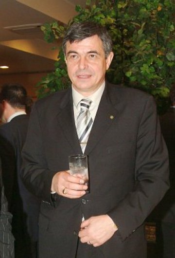Софиянски моли Сидеров да бутат правителството