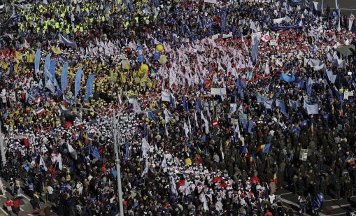 Хиляди протестираха срещу мерките за икономии в Румъния