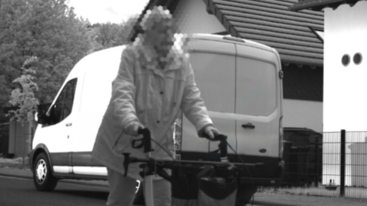 Viral Photo: Elderly Woman with Walker Caught Speeding at 42 km/h