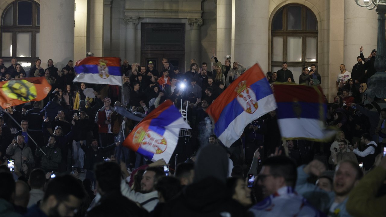 Вучич е победил само в два града в Сърбия, в Косово и в затворите