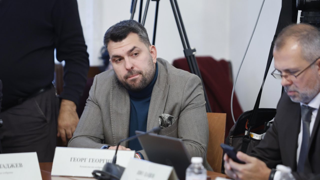 Георг Георгиев: Сривът на Радев и ПБ е гръмотевичен
