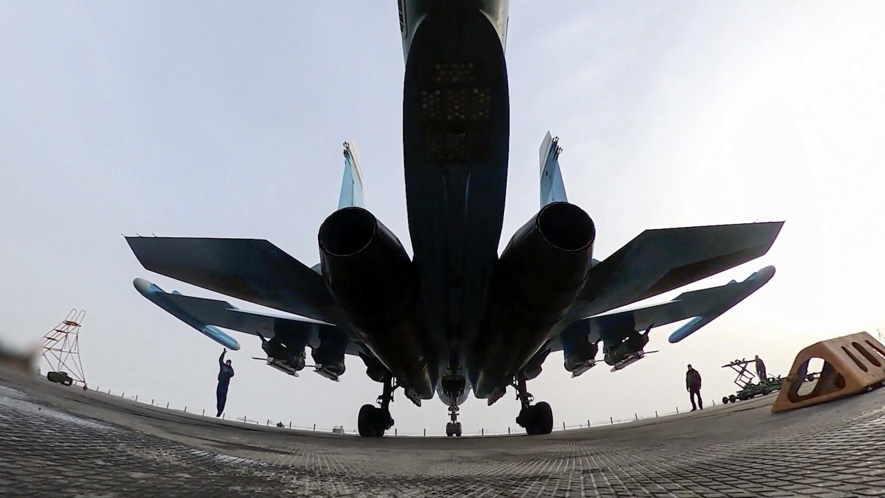 Су-34 и Су-35С: Колко бойни самолета успява да произведе Русия за година?