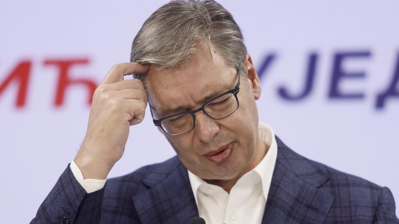 Вучич бил готов да задържи властта с преврат, но Орбан го разубедил?