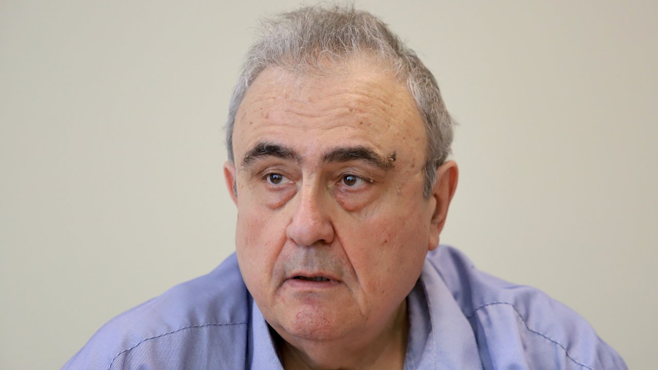 Огнян Минчев: Лавината на Радев тръгна надолу
