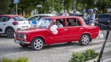 Абитуриенти 2026: От "Жигули" до "Брабус" в парада на суетата в София СНИМКИ
