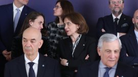 Подкрепата за Украйна остава категорична, заяви Нейнски