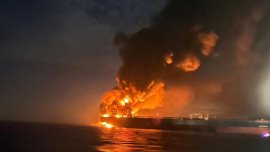 Експлозия и пожар: Два танкера са поразени при неясни обстоятелства в Черно море