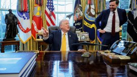 Новият лидер на Иран бил гей и имал връзка с учителя си, Тръмп се смее