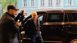Владимир Путин "инсценира непринудена среща с публиката&ldquo; ВИДЕО