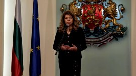 Йотова: За справянето с насилието е нужда и обществена нетърпимост