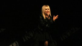 Много енергия и още повече дух: Лили Иванова за пореден път изправи на крака зала 1 на НДК