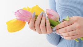 Цветовете лак за нокти, модерни за пролетта