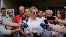 Кметицата на Скопие, която има и българско гражданство, е била нападната днес 
