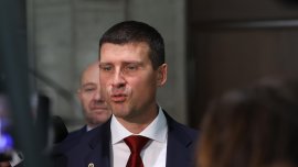 Ивелин Михайлов: Не мога да позволя на депутати да унижават мен или жените