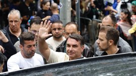 Болсонаро е напуснал Бразилия и е заминал за САЩ