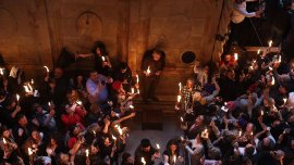 Благодатният огън пристига тази вечер в Русе ВИДЕО