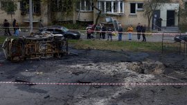 Отново нощна атака с дронове в Украйна, двама са пострадали