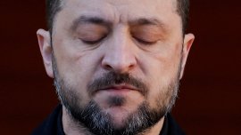 Бавен руски напредък на бойното поле на фона на американския натиск за мир