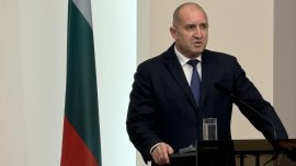 Румен Радев назначи посланици в Словакия, Сърбия и Тунис