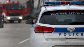 Изоставена раница избухна в Атина, ранени са четирима