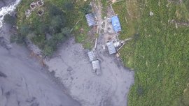 Ново внезапно наводнение помете къщи в Непал  ВИДЕО