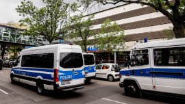 Няколко души са взети за заложници при банков обир в Германия