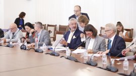 Предлагат до 5 г. затвор за притежание и разпространение на райски газ