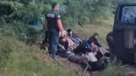 Хванаха 15 мигранти в микробус край Приморско