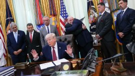 Тръмп за напрежението в Ормузкия проток: Иран се шегува малко ВИДЕО