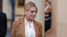 Тръмп уволни Пам Бонди след бурна година, изпълнена с грешки и гняв 