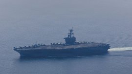 Най-големият самолетоносач в света навлезе в Средиземно море