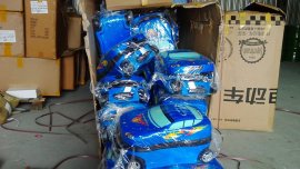 Полицията разкри шивашки цех, произвеждал имитации на популярни детски дрехи