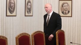 Желязков иска бързо провеждане на избори &ldquo;в духа на Конституцията&rdquo; 