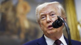 Тръмп посрещна Зеленски: Дипломатическите усилия за войната са в "последната фаза"