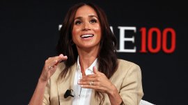 Обвиниха Меган Маркъл, че е откраднала рокля за близо $2000