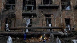 Без крака и ръце у дома: Трудното завръщане на руски войници от войната в Украйна