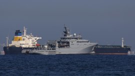 Руски военен кораб край Съфолк вероятно е охранявал танкери от британски сили