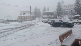 Сняг изненада шофьорите на проходите "Превала" и "Пампорово"