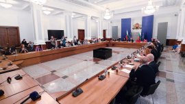 Социалните партньори, без КРИБ, подкрепиха бюджета на ДОО за 2026 г.