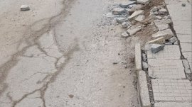 Районите, където живеем: Мръсотия, разбити пътища, смърдящи сметища