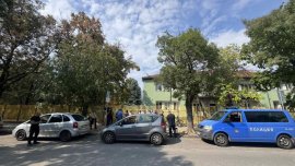 Задържаха жена пред детска градина за притежание на наркотици