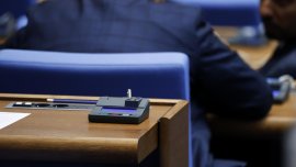 Депутатите приеха окончателно бюджета на НЗОК, монасите от Атон ще са с непрекъснати здравноосгурителни права