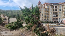 Извършена е дезинфекция в района на ваканционно селище Елените