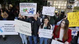Младите лекари: Ако няма развитие по нашите искания, оставаме в протестна готовност