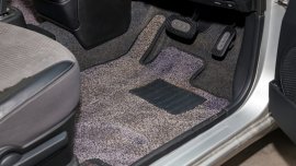 Как да поддържате интериора на автомобила чист и защитен с подходящи стелки?