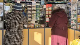 КЗК ще провери всички сигнали за скок на цените на лекарства