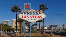 Viva Las Vegas: Туристическа криза и празни казина?