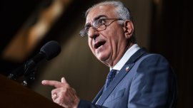 Синът на последния ирански шах се зарече да се завърне в Иран