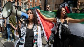Сблъсък на пропалестински и израелски протестиращи в Лондон