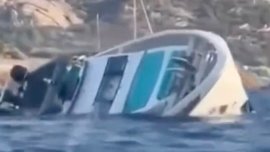 Луксозна яхта за близо 4 млн. потъна в Средиземно море (ВИДЕО)